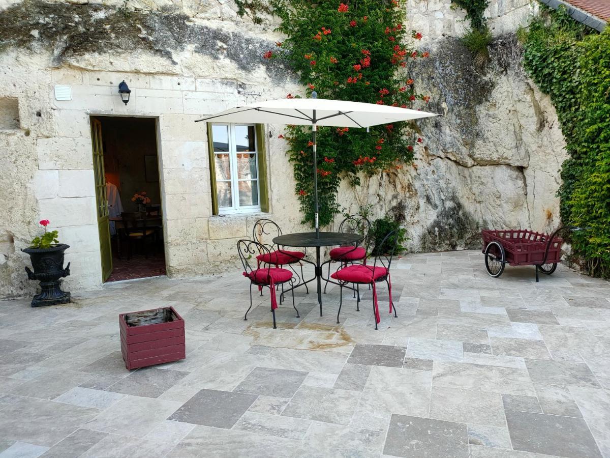 Bed and Breakfast Aux Trois Tilleuls Loches Zimmer foto