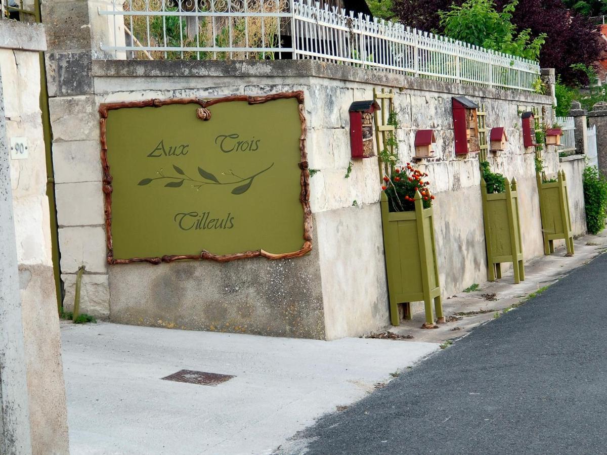 Bed and Breakfast Aux Trois Tilleuls Loches Exterior foto